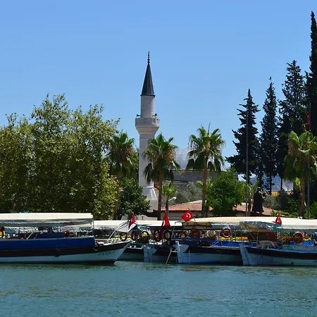 Отель Park - Adult Only Дальян